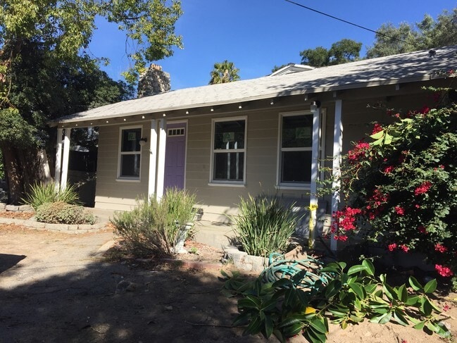 Building Photo - 2825 Hermosa Ave Rental