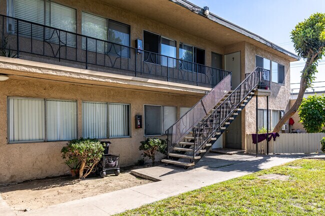 Photo - 134 E. Wakefield Ave.