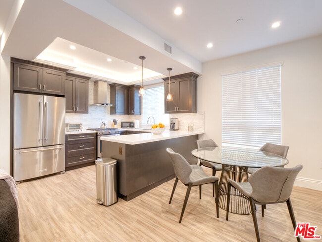 Photo - 8700 Chalmers Dr Unit 101