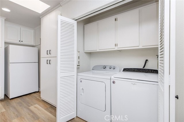 Photo - 16642 Los Alimos St