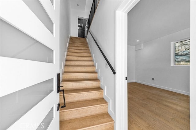 Photo - 1376 Edgecliffe Dr Unit 1/2