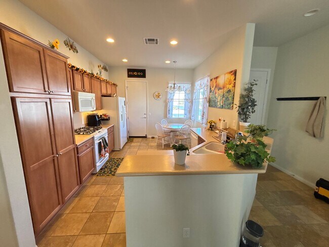 Photo - Del Web Rental 2 Bedroom