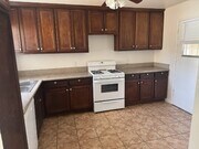 Photo - 1539 W Ave H 8