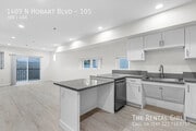 Photo - 1409 N Hobart Blvd Townhome
