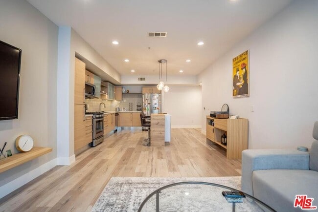 Building Photo - 1234 Wilshire Blvd Unit 330