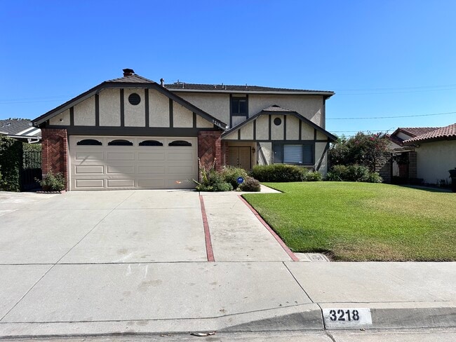 Photo - 3218 Tannencrest Dr House