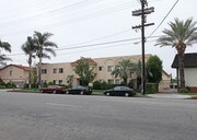Photo - Valli Hacienda Apartments