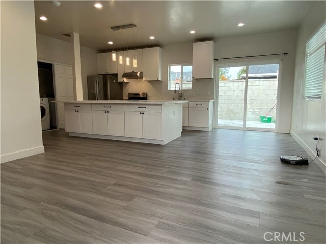 Photo - 1653 W Chateau Pl