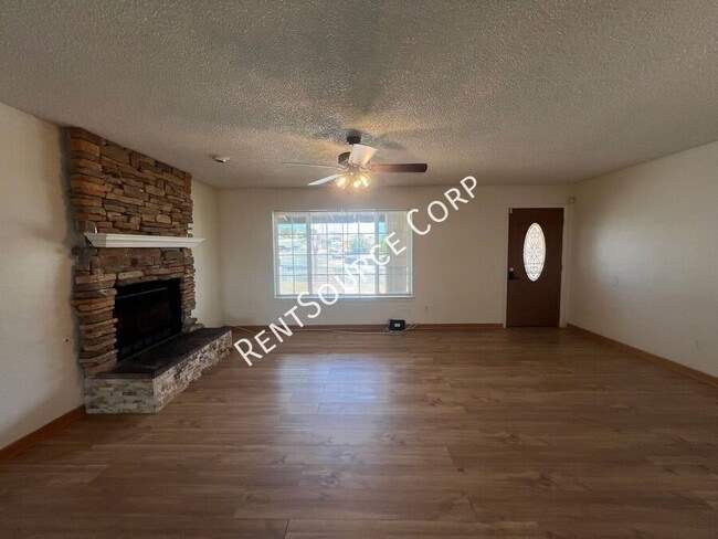 Photo - 800 Armory Rd