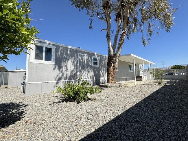 Building Photo - 32567 Southern Hills Ave