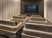 Photo - 889 Francisco St