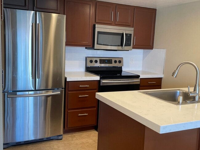 Photo - 43376 Cook St Unit 183