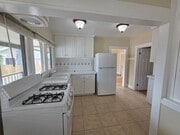 Photo - Raymond Ave 819/821 Unit 821