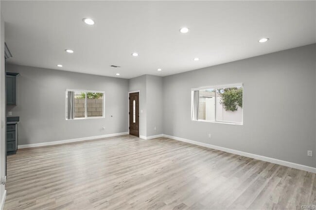 Photo - 8227 Ben Ave