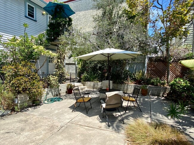 Photo - 1929-1929 Fourth Ave Unit C