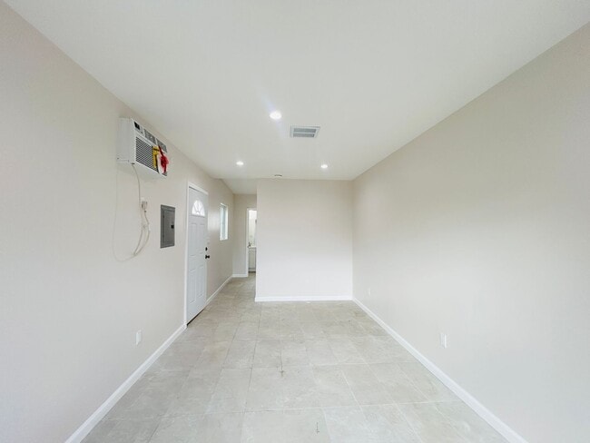 Photo - Sylvan Apartments Unit 5