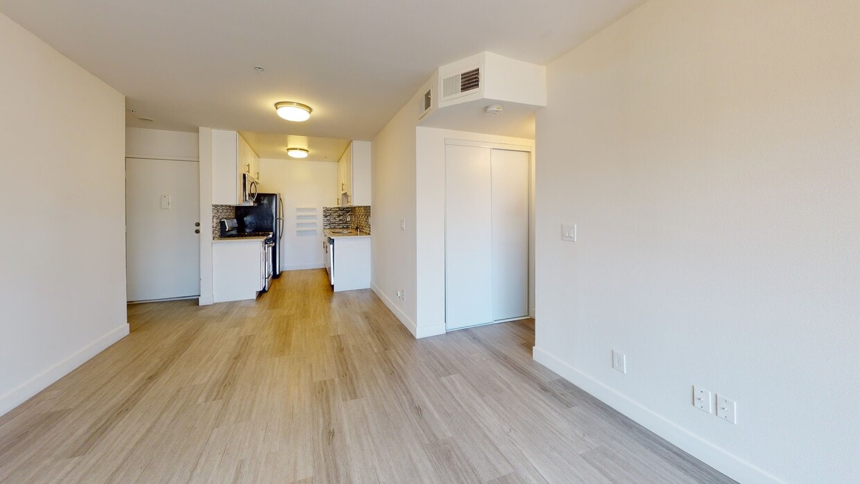 3D Tour - Edgemont Court Apartments
