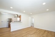 Photo - 10520 Myrtle St House