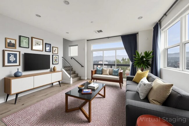 Photo - 2753 Waverly Dr