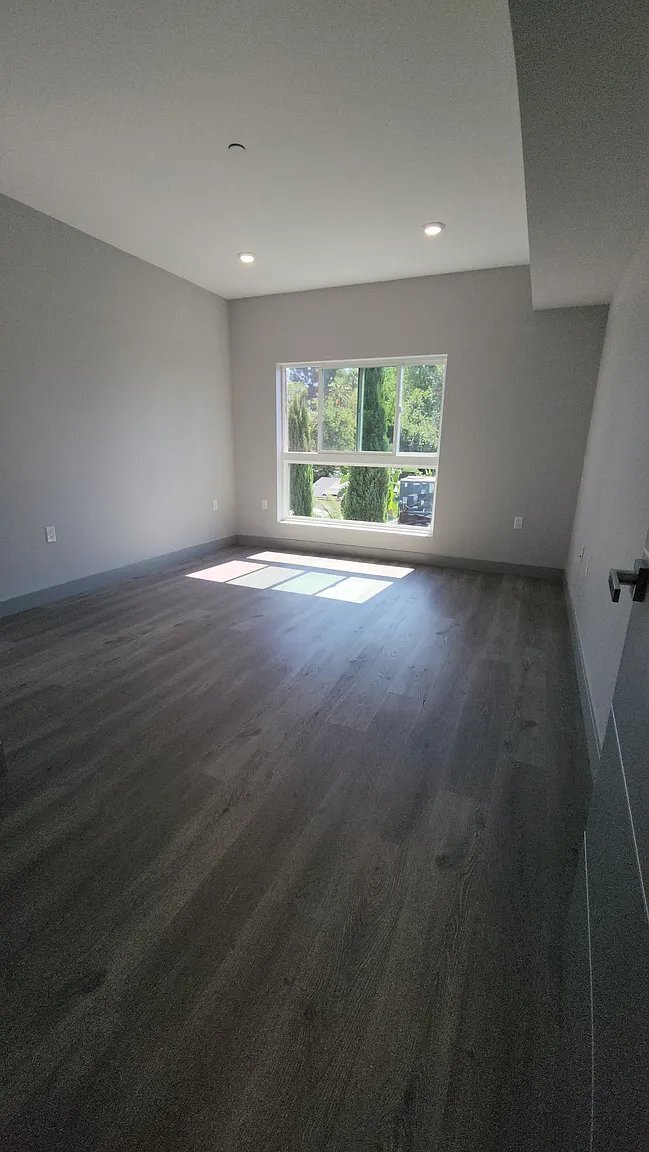 Photo - 7040 Woodman Ave Unit 204