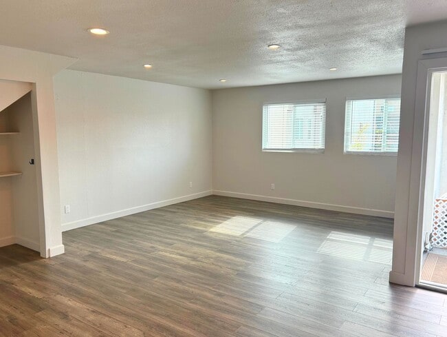 Photo - 4120 Third Ave Unit 207