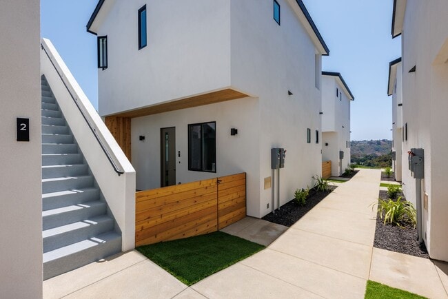 Photo - Beautiful Top Floor 1 bed with a view! Unit 4580 Jicarillo Ave  8