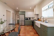 Photo - 613 W Olive Ave