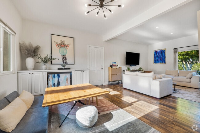 Building Photo - 78488 Cll Seama Rental