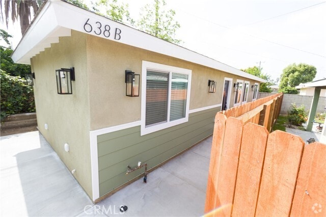 Building Photo - 638 W Glen Lyn Dr Rental