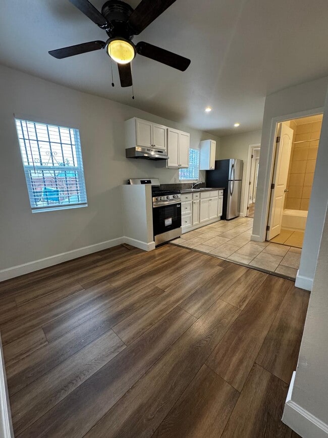 Building Photo - 8765 S San Pedro St Unit 4