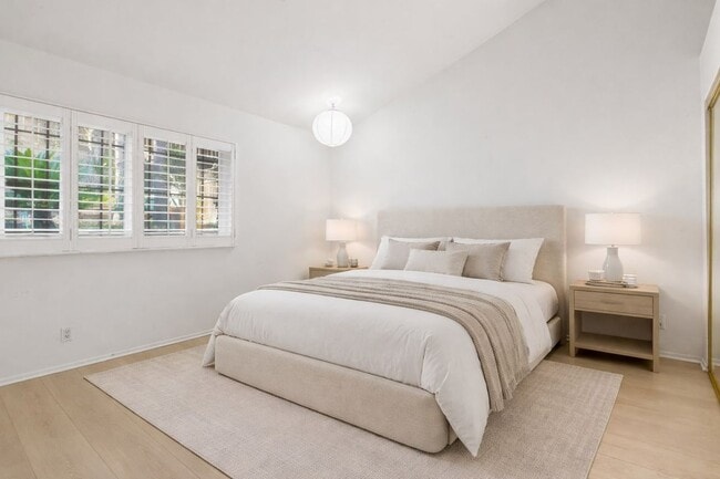 Photo - 4345 Canoga Ave