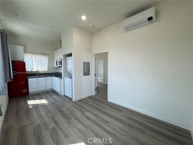 Photo - 209 Serrano Ave