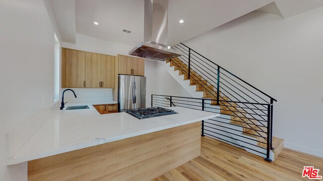 Photo - 4462 W Maplewood Ave