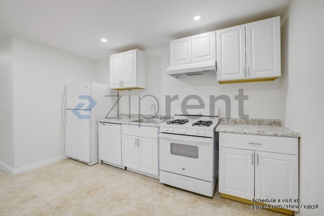 Photo - 1447 N Mountain Ave House
