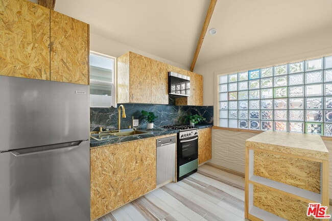 Photo - 621 Rose Ave Unit 623 1/2