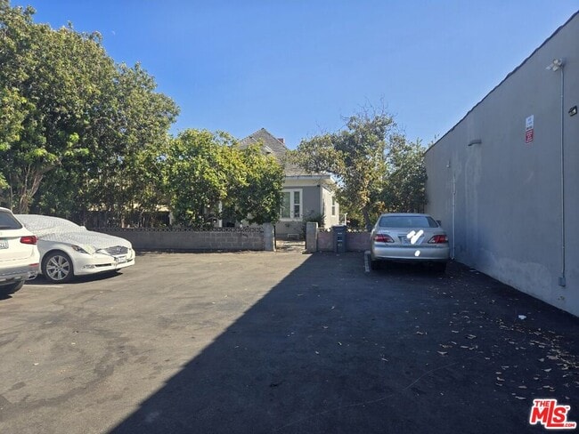 Building Photo - 1838 Marine Ave