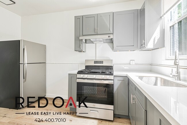 Photo - 960 S Oxford Ave Unit 202