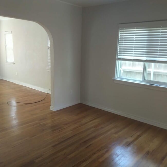 Dining Room - 1748 Wellesley Ave House