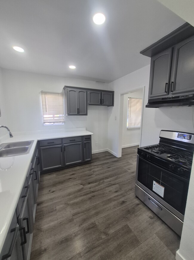 Photo - 4620 Tweedy Blvd Unit A