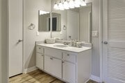 Photo - Briar Villa Apartments