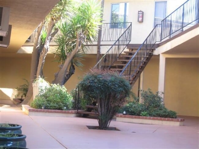 Photo - Arch Sunset Apartments