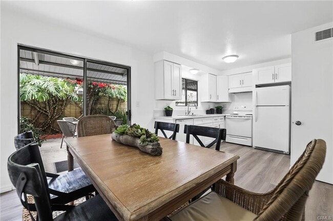 Photo - 3342 Bradbury Rd