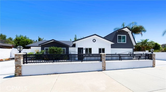 Building Photo - 12282 Newport Ave