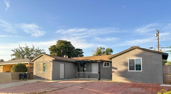 Photo - 1232 W Ave H 14