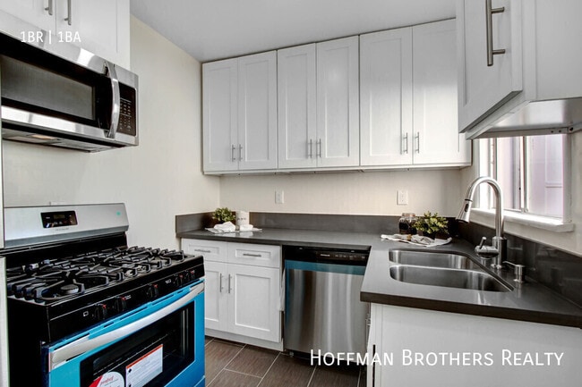 Photo - 4010 W 130th St Unit C