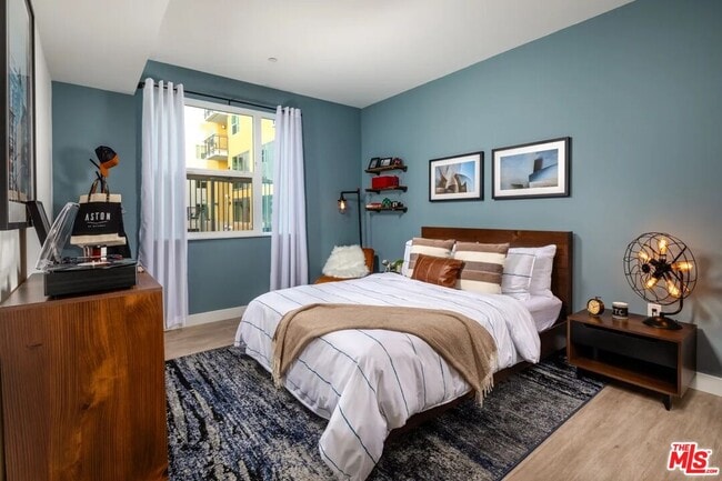 Photo - 10568 Gateway Prom Unit 230