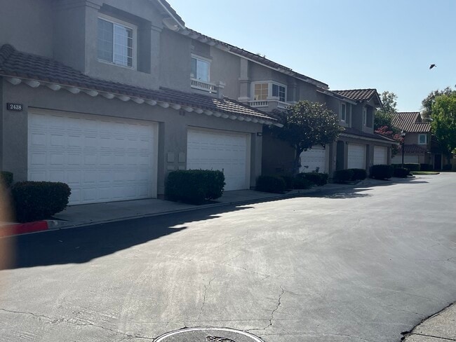 Building Photo - 223 Gallery Way Unit 223 gallery way tustin Rental