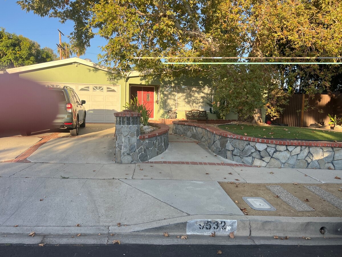 Photo - 9532 Rubio Ave
