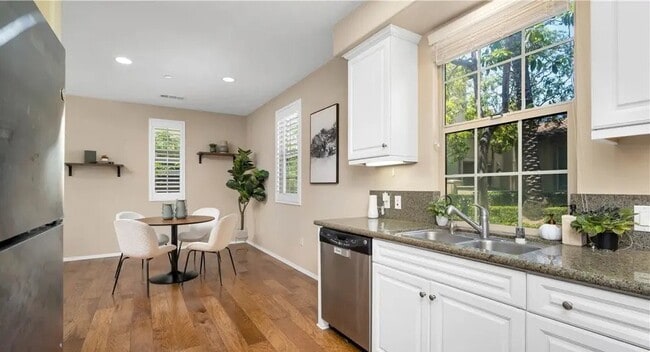 Photo - 66 Full Moon Unit 211