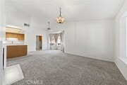 Photo - 2971 Peach Tree St